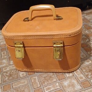 Vintage Brown Train Case Makeup Bag, Vintage Luggage With Key